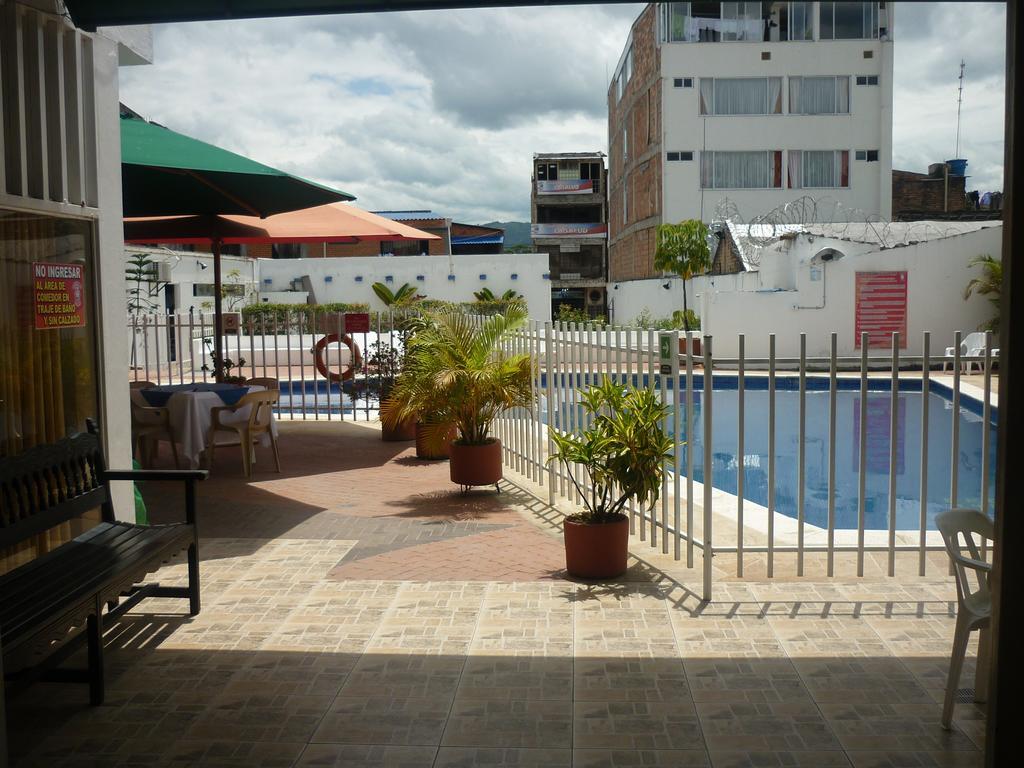 Hotel Calamo Plaza Pitalito Exterior photo
