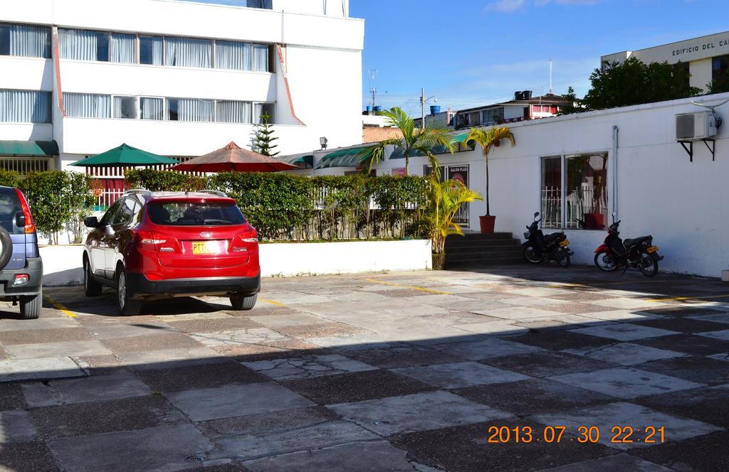 Hotel Calamo Plaza Pitalito Exterior photo