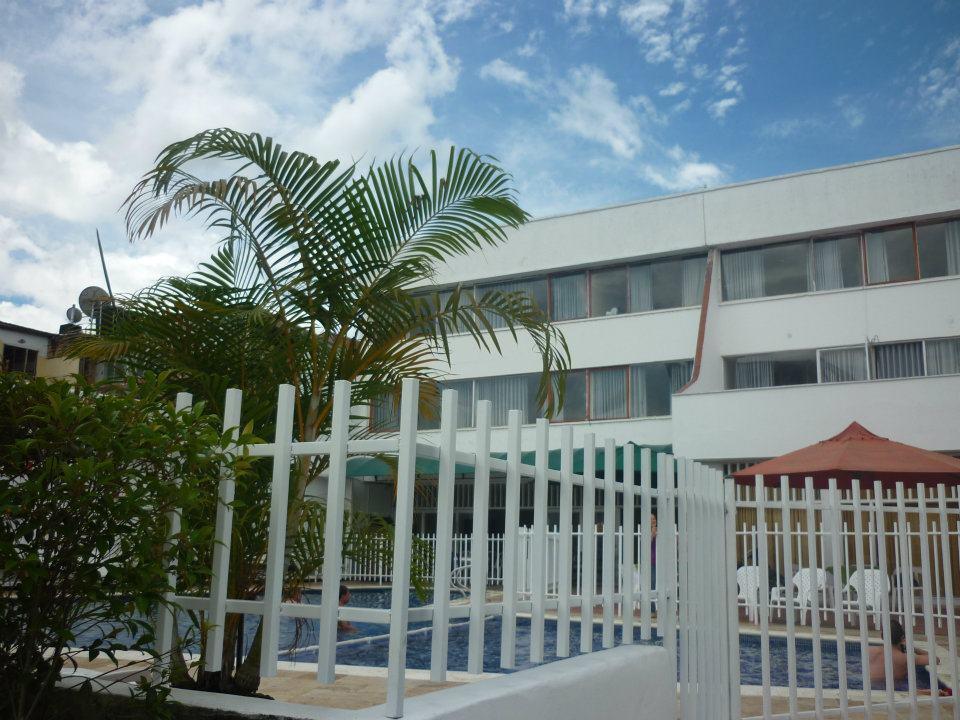 Hotel Calamo Plaza Pitalito Exterior photo